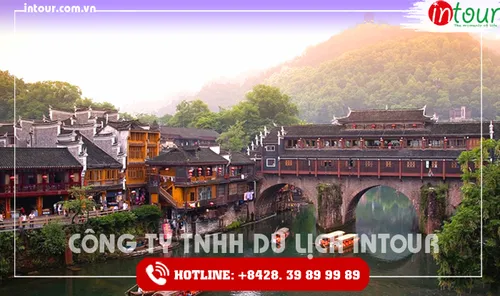Tour Du Lịch Trung Quốc Trương Gia Giới – Thiên Môn Sơn – Miêu Vương Thành 5 Ngày 4 Đêm 2026
