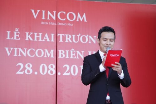 Kinh Nghiệm Chọn MC Phù Hợp Cho Từng Loại Sự Kiện