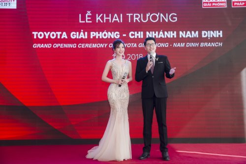MC Khai Trương – Tạo Ấn Tượng Mạnh Ngay Từ Phút Đầu