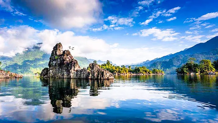 UPDATE Bảng Giá Vé Tham Quan Tại Tuyên Quang Năm 2026