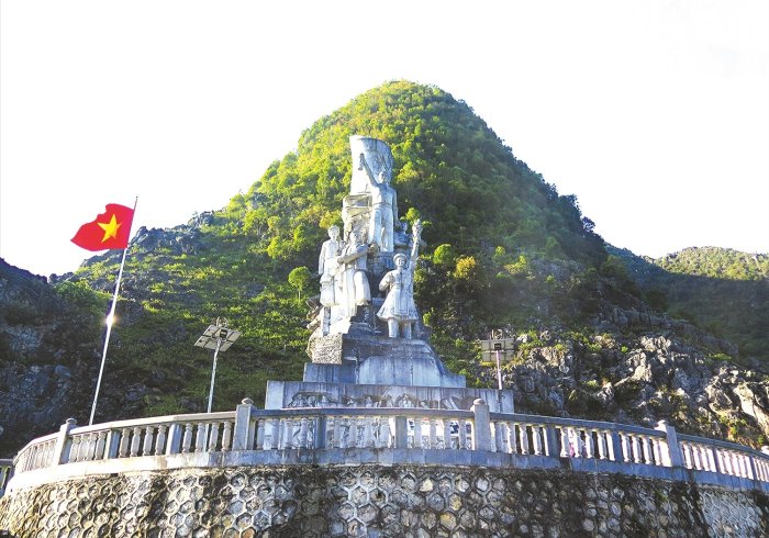 Review Bảo Tàng Con Đường Hạnh Phúc Hà Giang